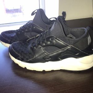 Nike Air Huarache Run Ultra SE